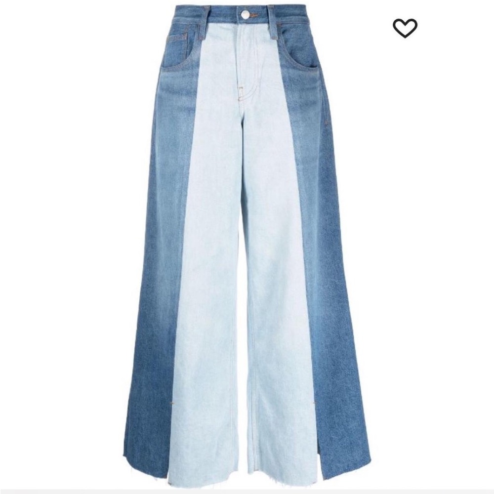 Frame Split Seam wide-leg jeans
Size 26
Brand new without tags!